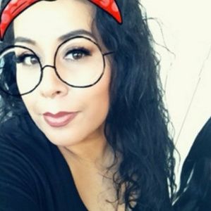 Meet your Posher, Veronica